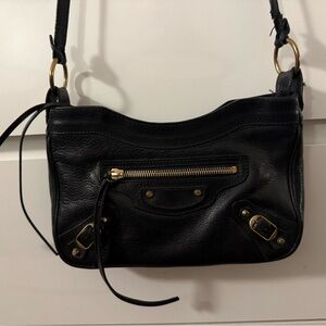 BALENCIAGA Giant City Pouch Black Leather Shoulder Bag